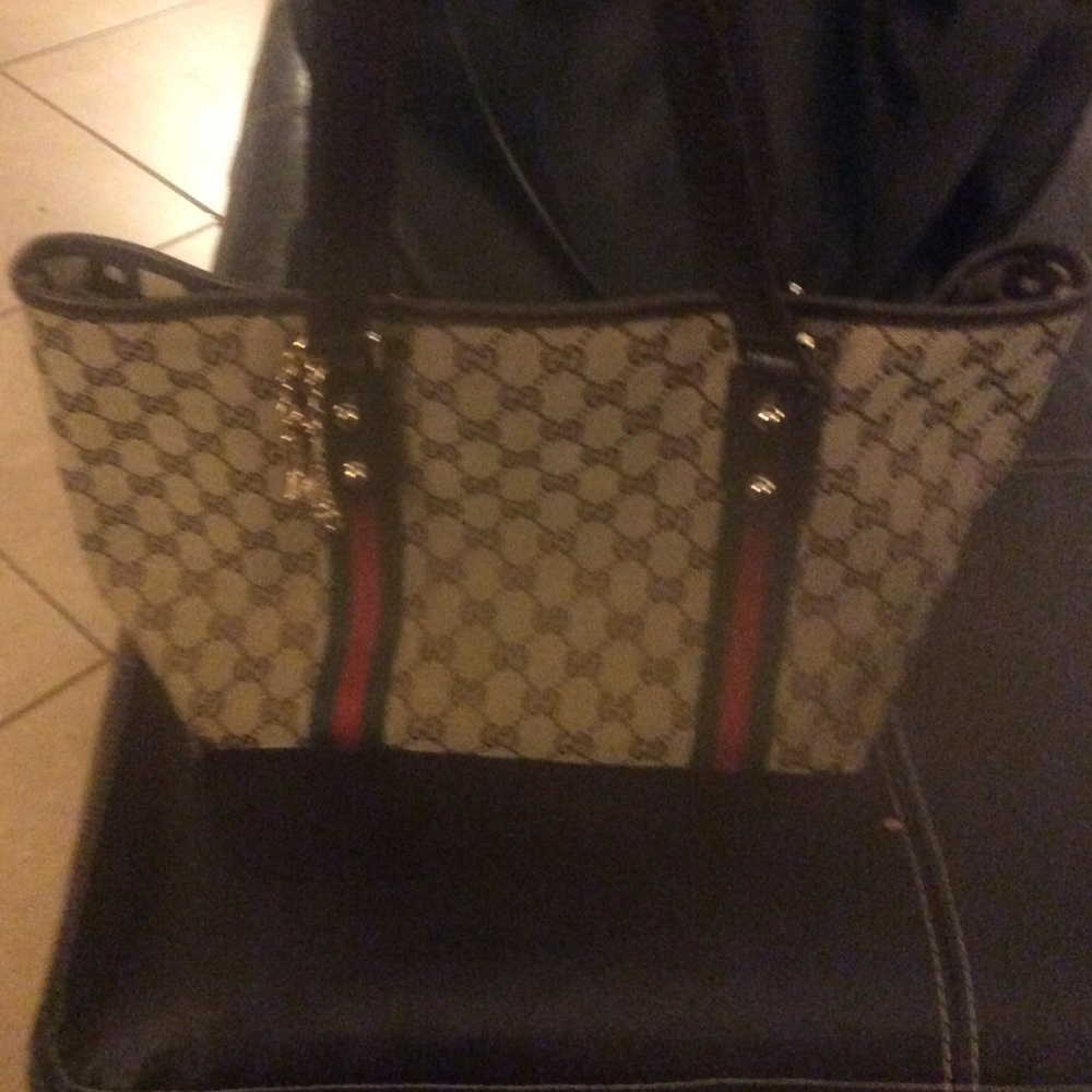 Gucci purse
